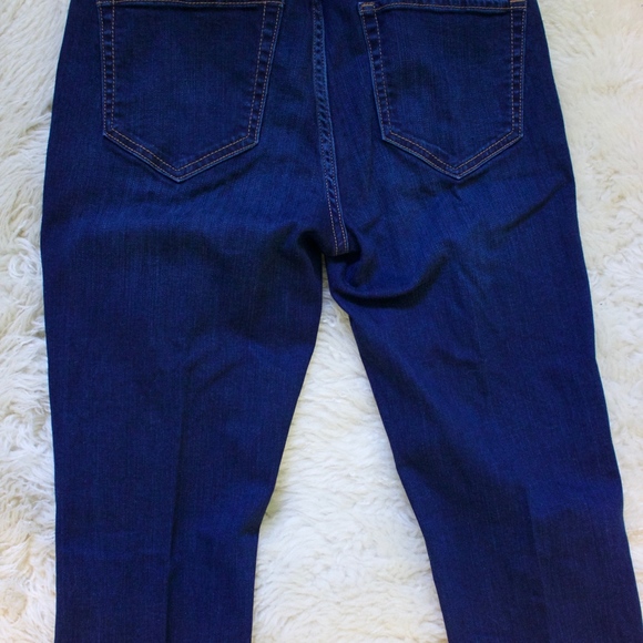 Jeans - Picture 3 of 5